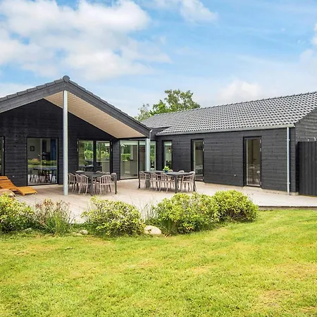 Vakantiehuis 5 Star In Fårvang